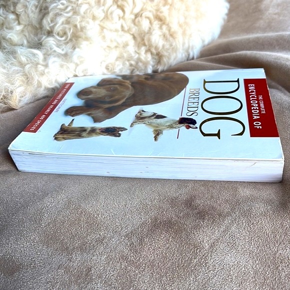 The Encyclopedia of DOG Breeds Book by Juliette Cunliffe championship dog judge - Picture 6 of 16